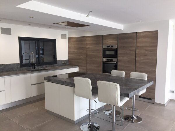 Cuisine Verre & Dekton - Montpellier — Photo 1