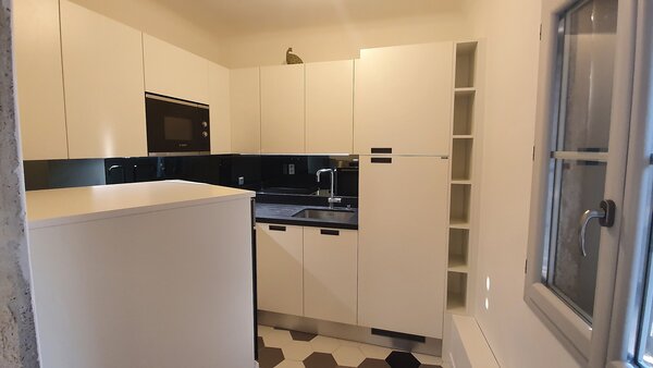 Cuisine Damier Noir & Blanc - Montpellier Écusson — Photo 4